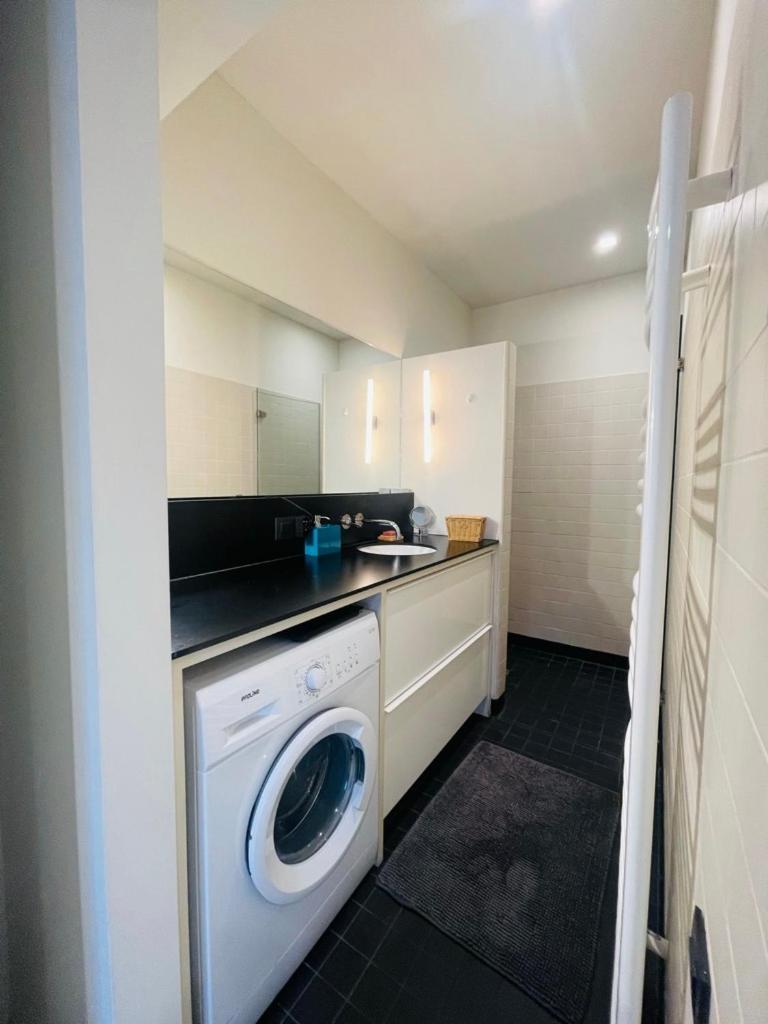 Down Town Penthouse With Private Parking Διαμέρισμα Βρυξέλλες Εξωτερικό φωτογραφία